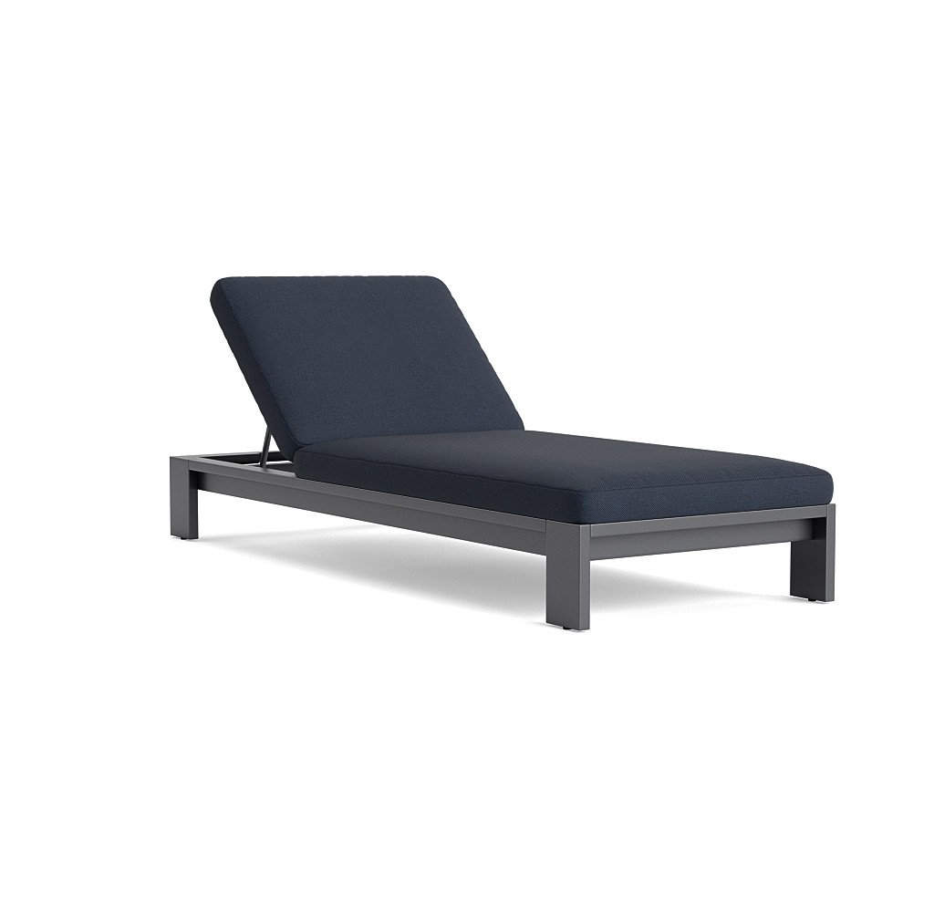 Modern Chaise Longue