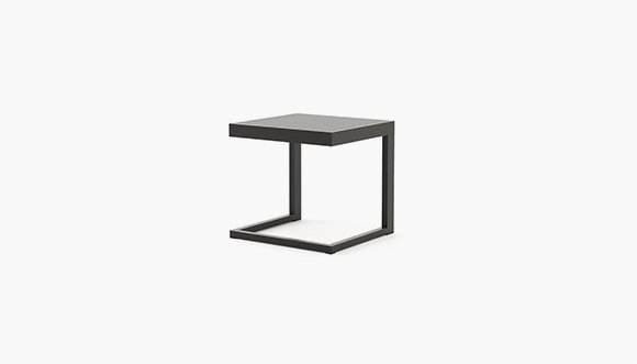 mall-wooden-table-outdoor