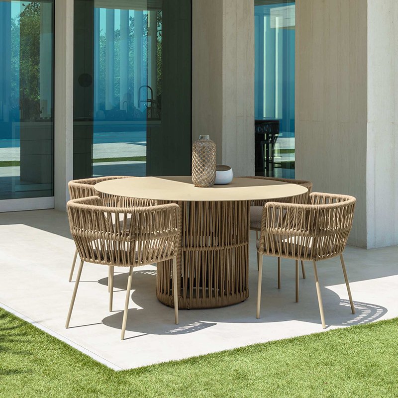 Black Circular Outdoor Coffee Table