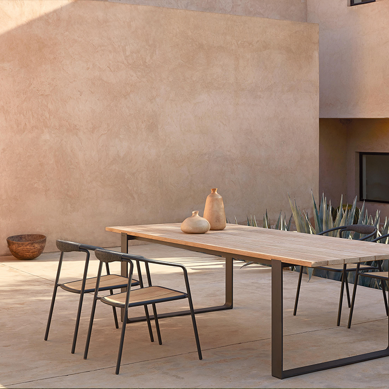 How to Create the Perfect Outdoor Dining Area